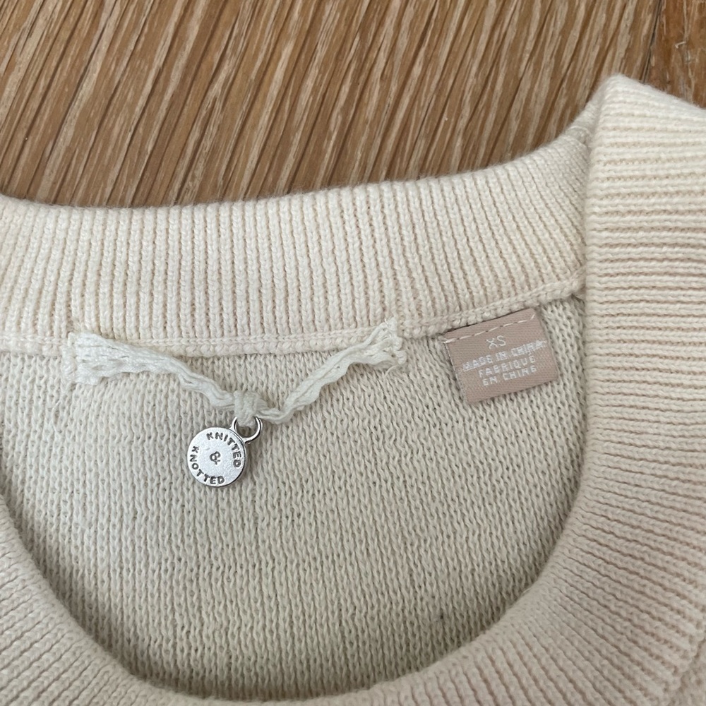 Anthropologie Knitted and Knotted • Cut Out Shoulder Sweater - Picture 6 of 9